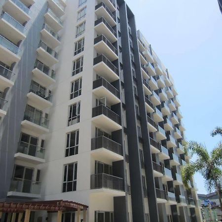 Palm Tree - Genlex Condominium Manila Zewnętrze zdjęcie